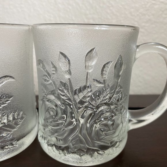 2 Livia Pasari Crystal Clear Mugs Embossed Roses - Picture 2 of 11